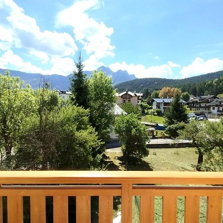 פייבה די קדורה Ciasa De Le Nene - Dolomiti Guesthouse מראה חיצוני תמונה