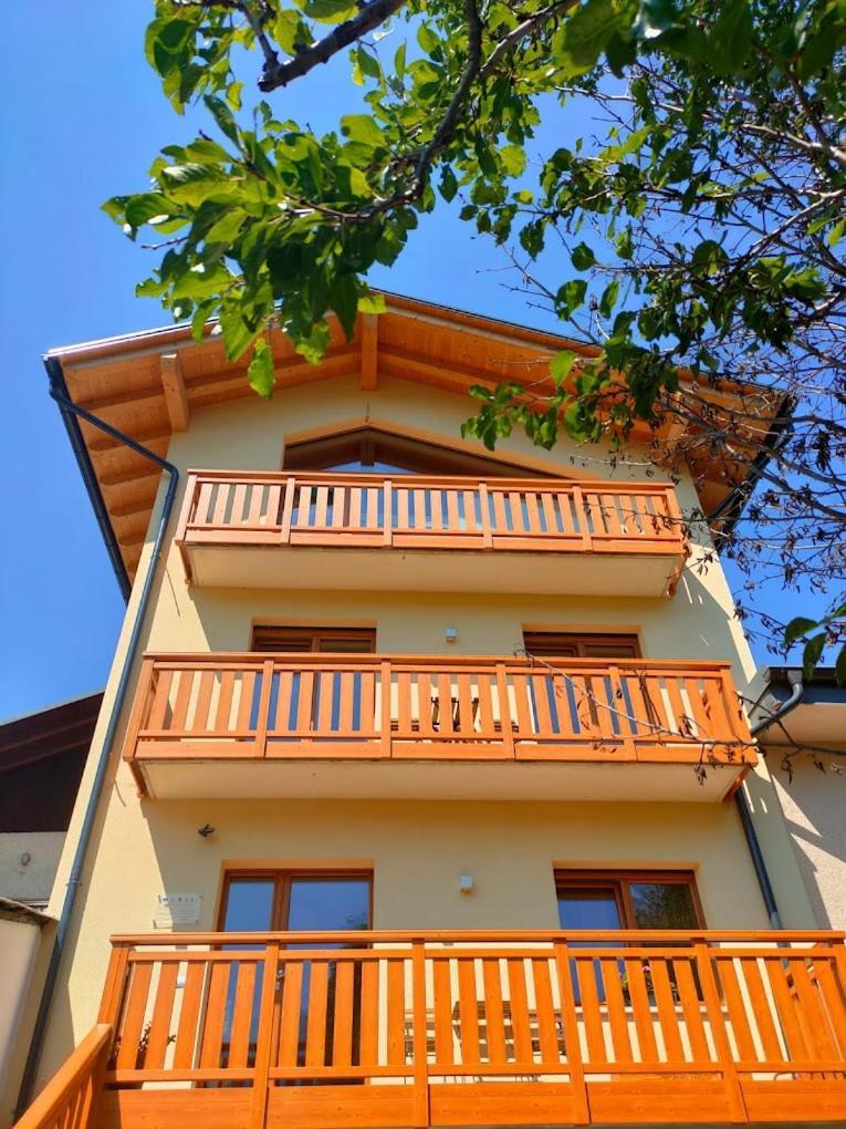 פייבה די קדורה Ciasa De Le Nene - Dolomiti Guesthouse מראה חיצוני תמונה